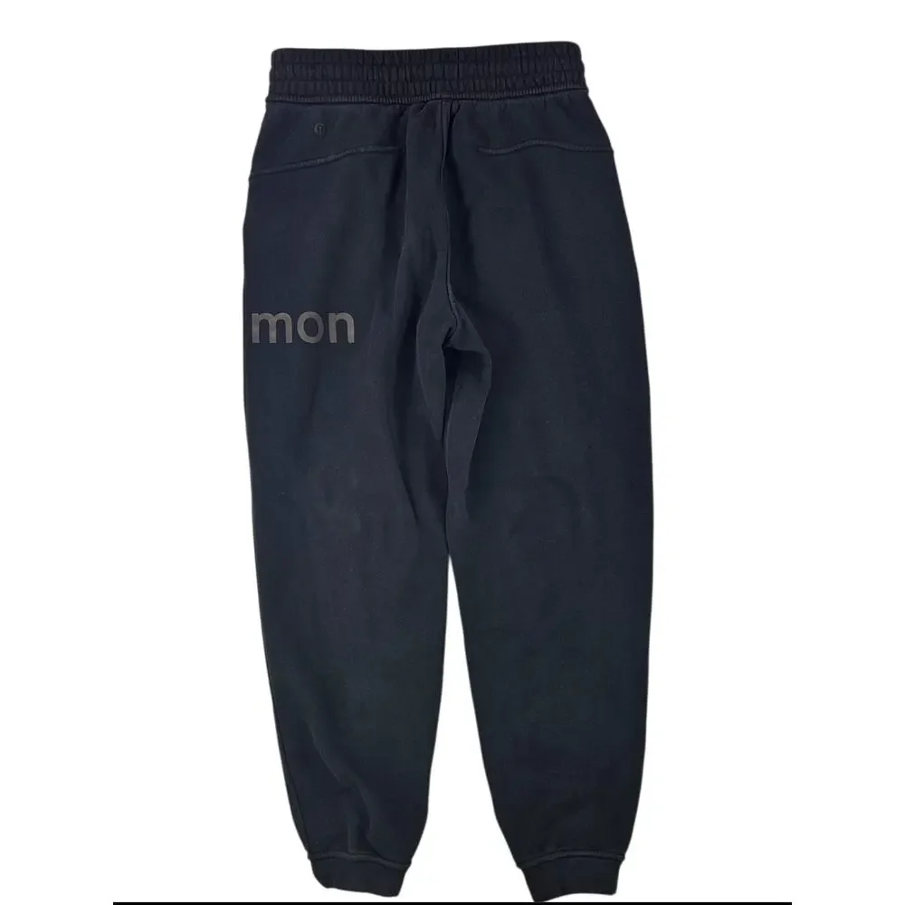 Lululemon | Black Loungeful High-Rise Graphic Jogger | Size 6